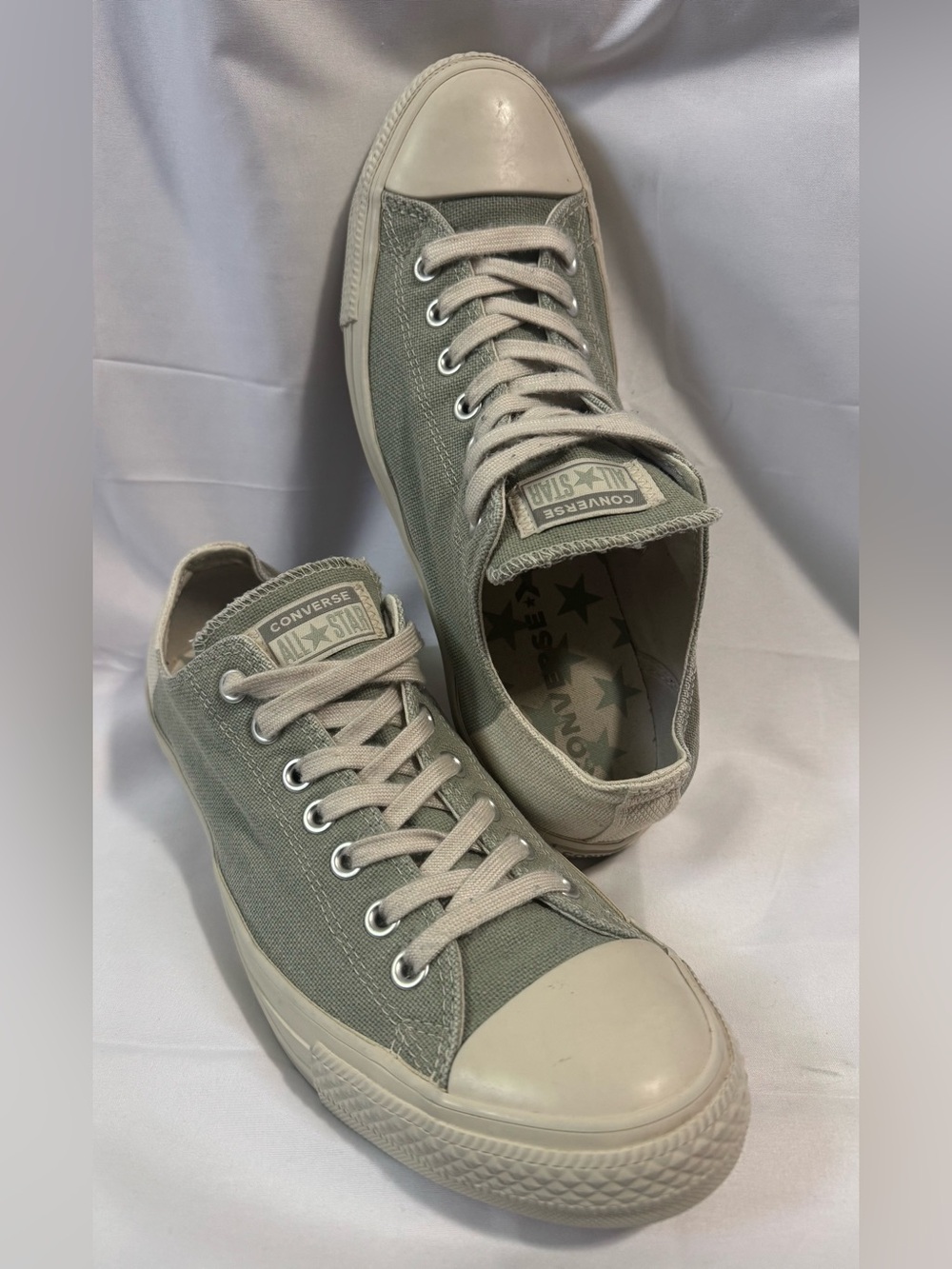 Converse Chuck Taylor All Star Low top sneakers in a light green women’s 12